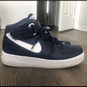 Nike Air Force 1 Mid Midnight Navy